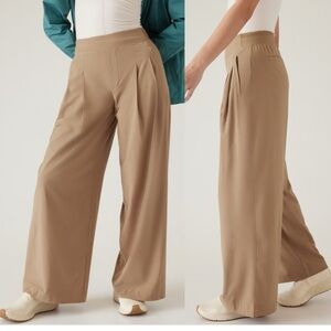 Women’s TAN Athleta Brooklyn Heights Wide Leg Pleated Pant